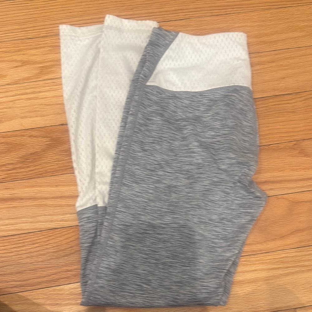 MANDUKA Yoga Pants /  Leggings Gray/White Medium